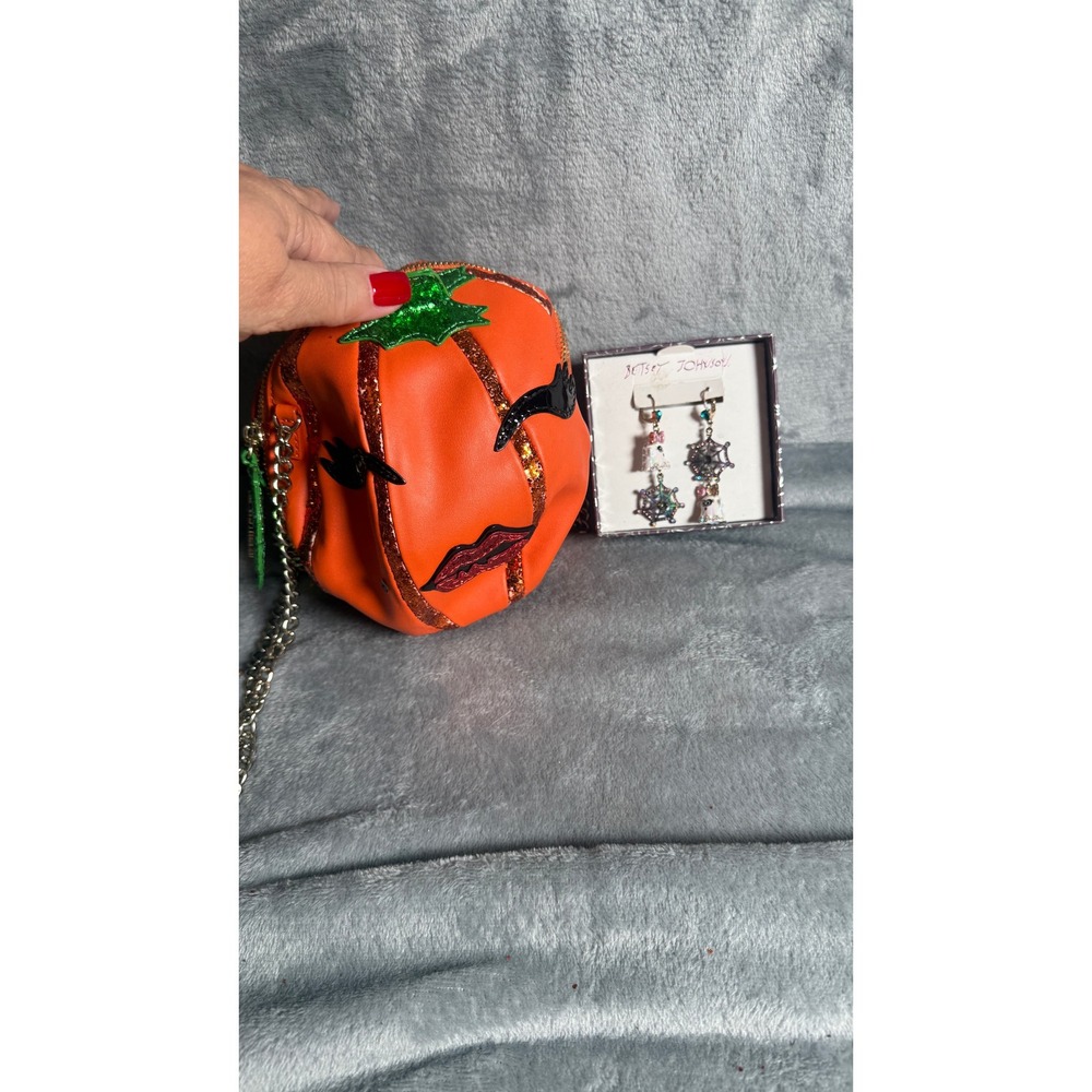 Betsey Johnson Pumpkin Crossbody Bag & Earrings Set Womens OS Orange Halloween